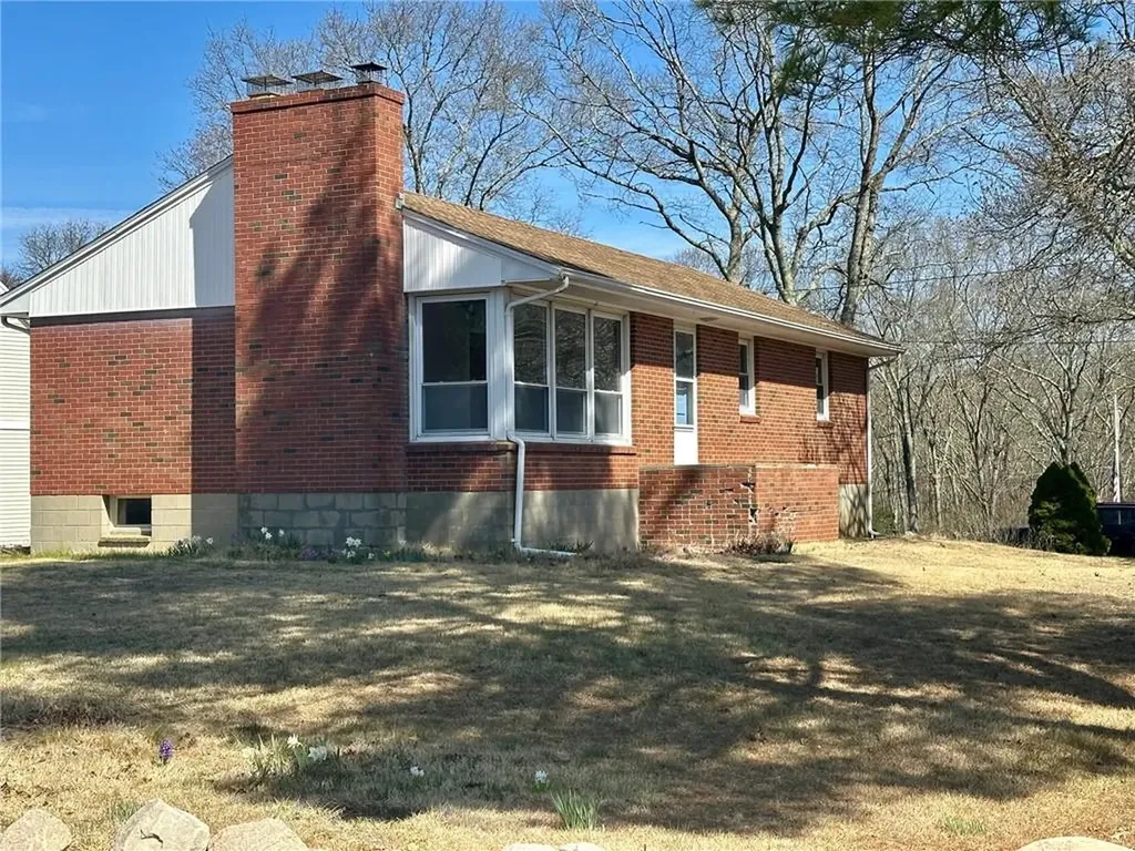 17 Pound Road Westerly RI 02891