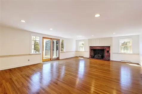 1484 Drift Road Westport MA 02790