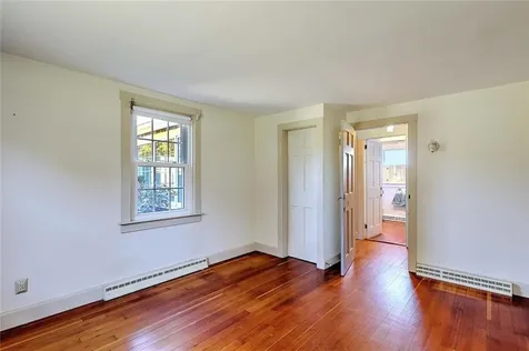 1484 Drift Road Westport MA 02790