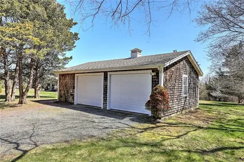 1484 Drift Road Westport MA 02790