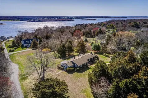 1484 Drift Road Westport MA 02790