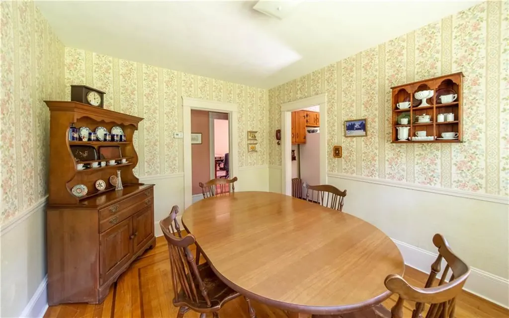 261 Hardig Road Warwick RI 02886