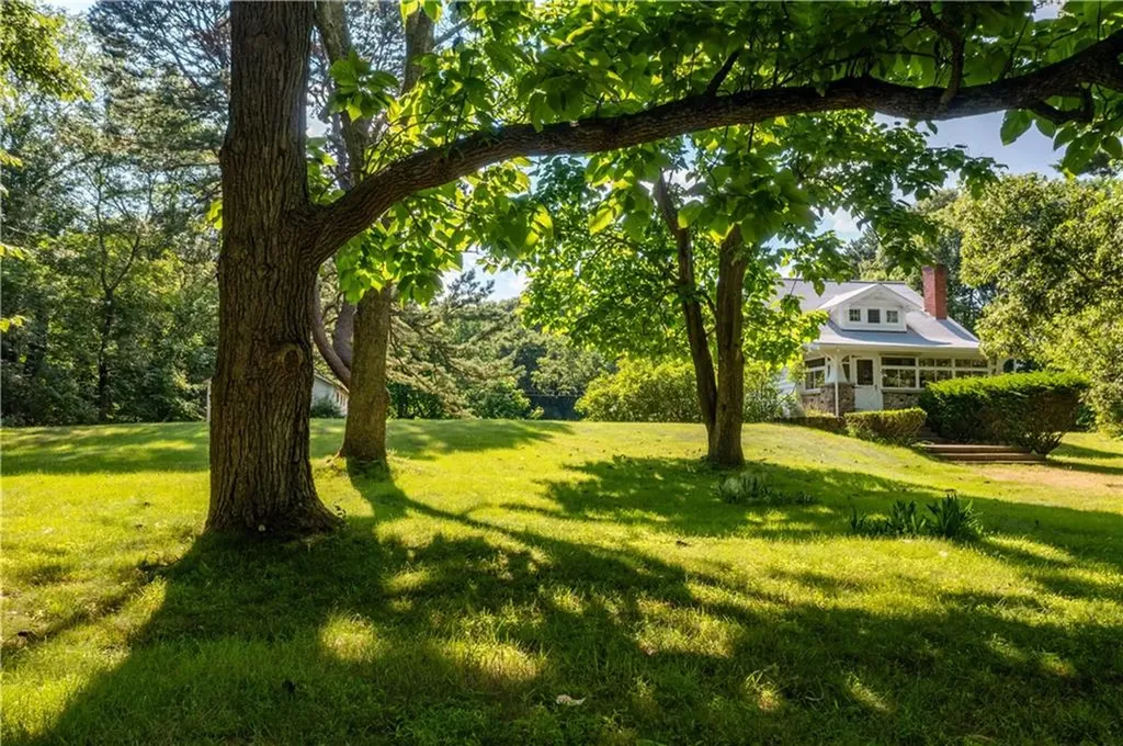 261 Hardig Road Warwick RI 02886