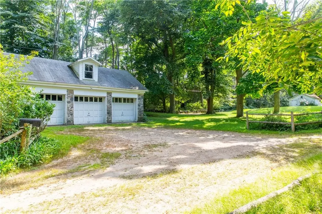 261 Hardig Road Warwick RI 02886