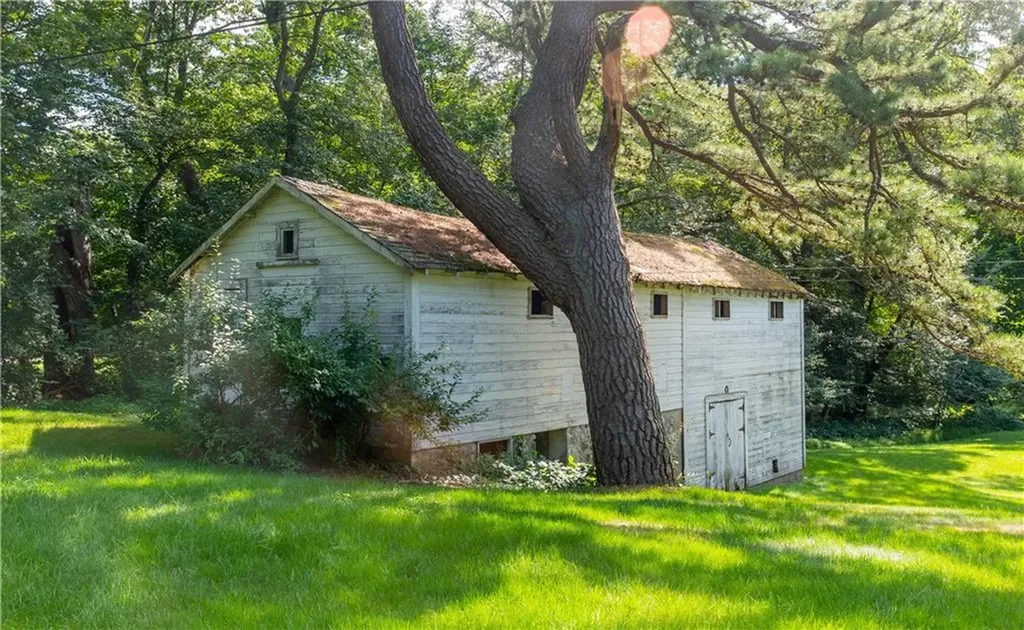 261 Hardig Road Warwick RI 02886