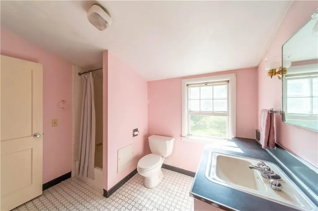261 Hardig Road Warwick RI 02886
