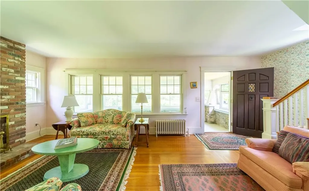 261 Hardig Road Warwick RI 02886
