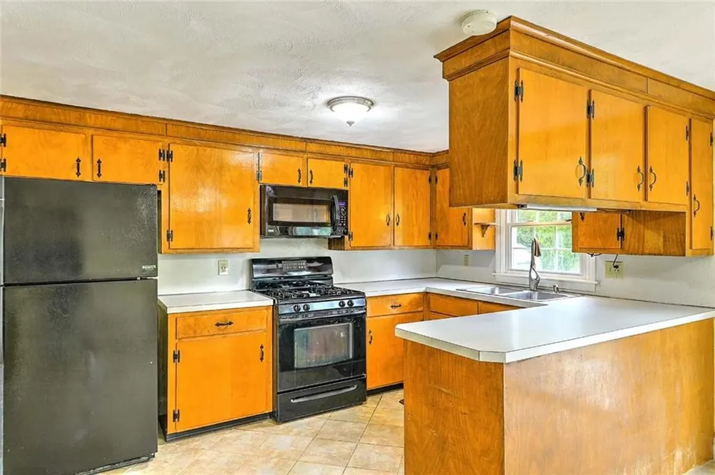 4 Johnson Court Bristol RI 02809