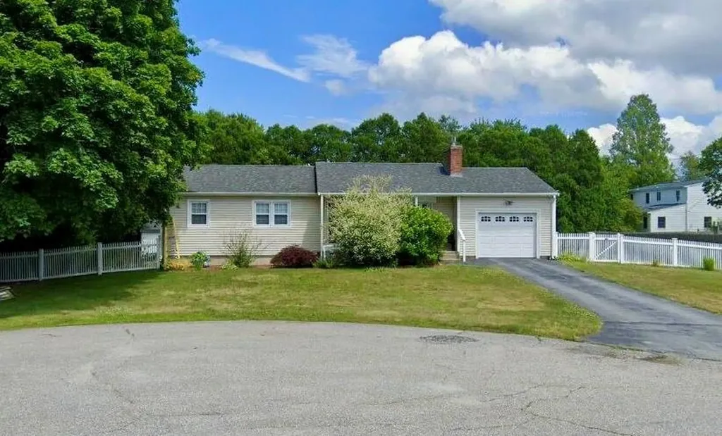 4 Johnson Court Bristol RI 02809