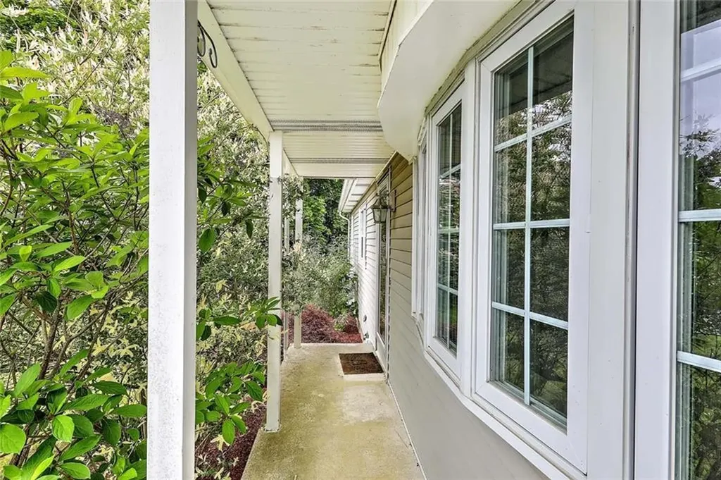 4 Johnson Court Bristol RI 02809