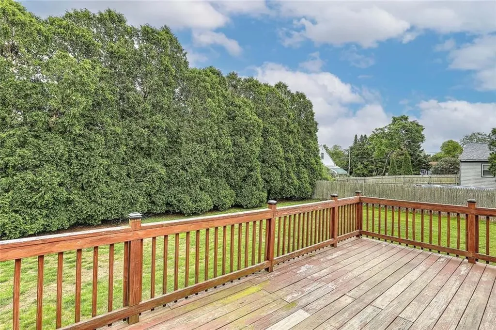 4 Johnson Court Bristol RI 02809