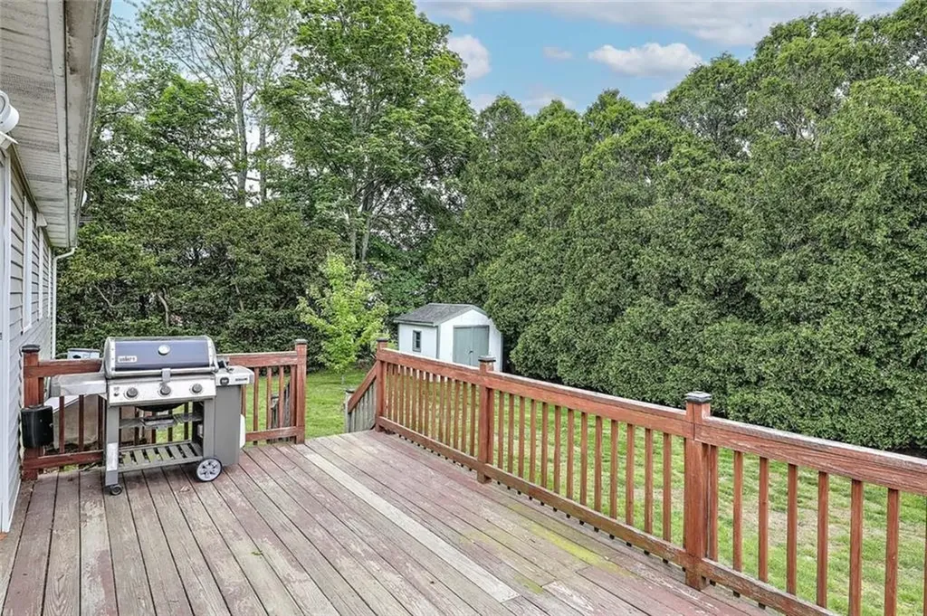 4 Johnson Court Bristol RI 02809