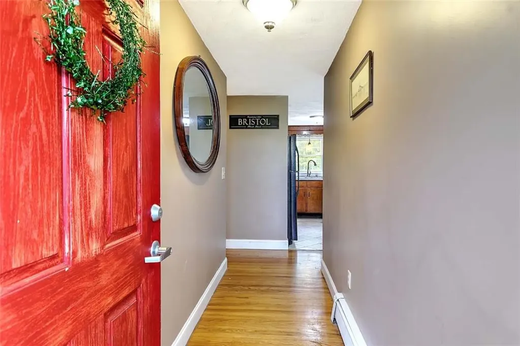 4 Johnson Court Bristol RI 02809