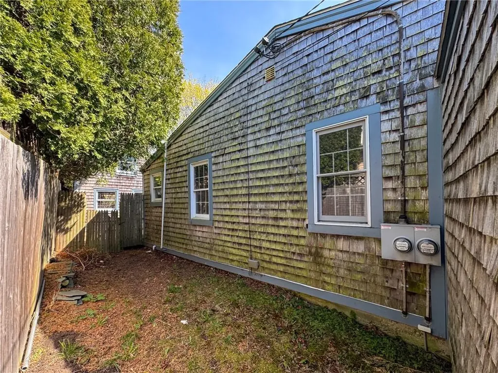 8 Tucker Avenue Tiverton RI 02878