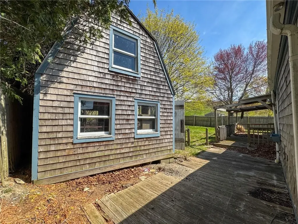 8 Tucker Avenue Tiverton RI 02878