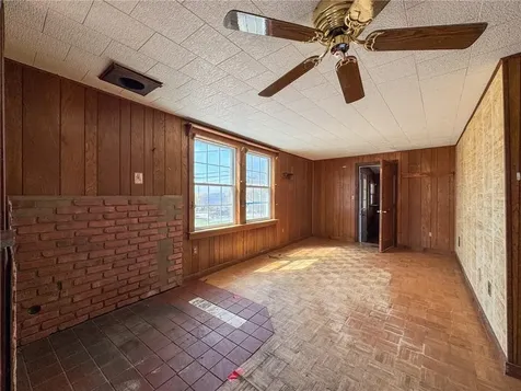 8 Tucker Avenue Tiverton RI 02878