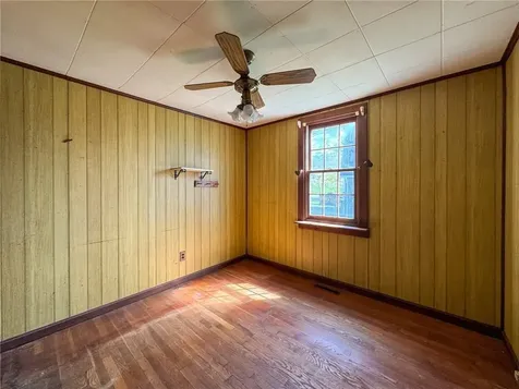 8 Tucker Avenue Tiverton RI 02878