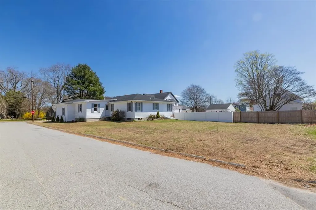 430 Greenville Avenue Johnston RI 02919