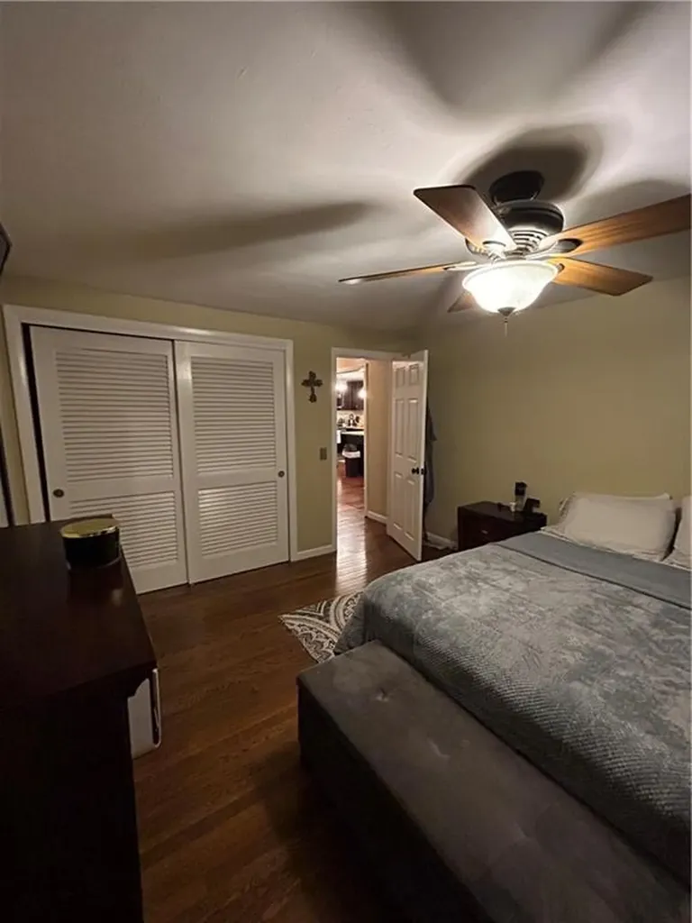 7 Deborah Way Cranston RI 02910