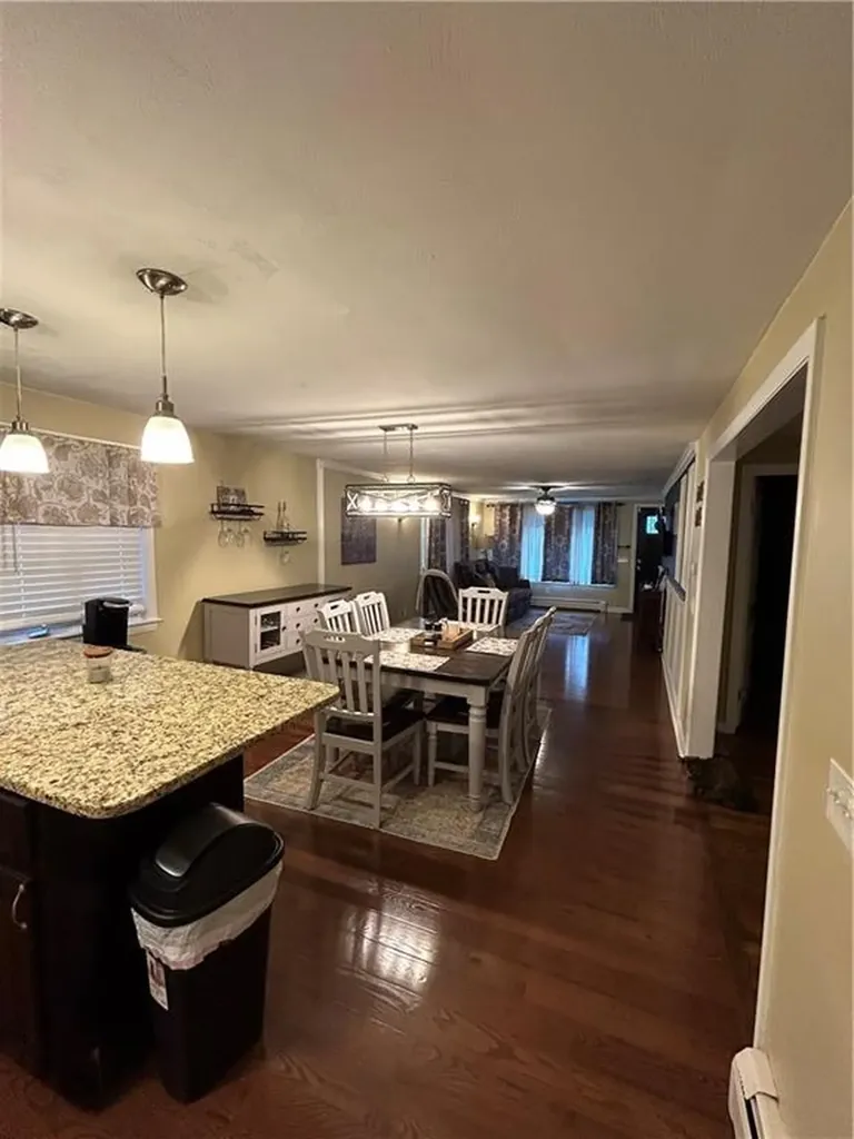 7 Deborah Way Cranston RI 02910