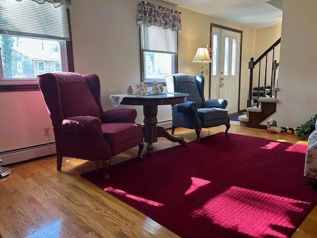 40 Newcastle Drive Warwick RI 02818