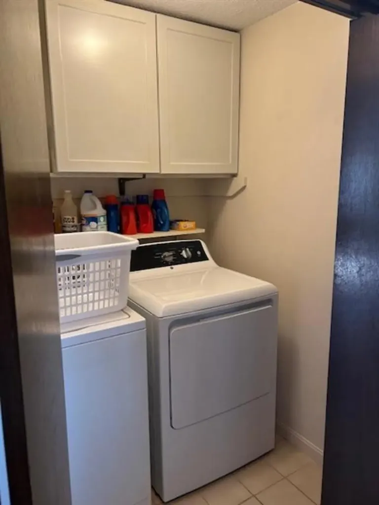 40 Newcastle Drive Warwick RI 02818