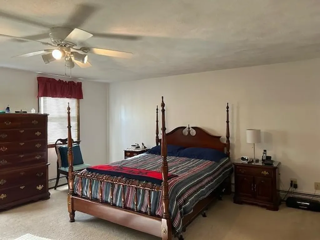 40 Newcastle Drive Warwick RI 02818