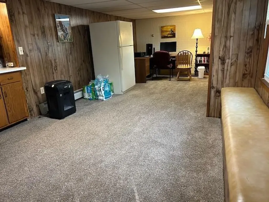 40 Newcastle Drive Warwick RI 02818