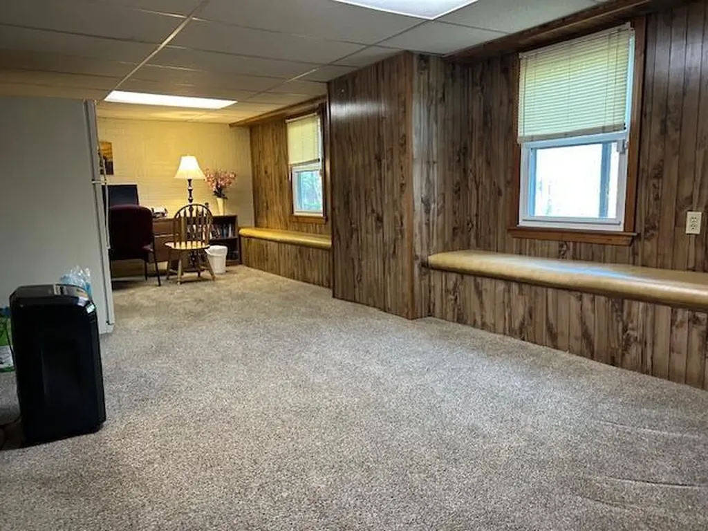 40 Newcastle Drive Warwick RI 02818