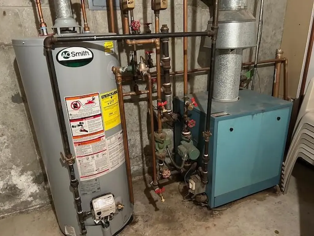 40 Newcastle Drive Warwick RI 02818