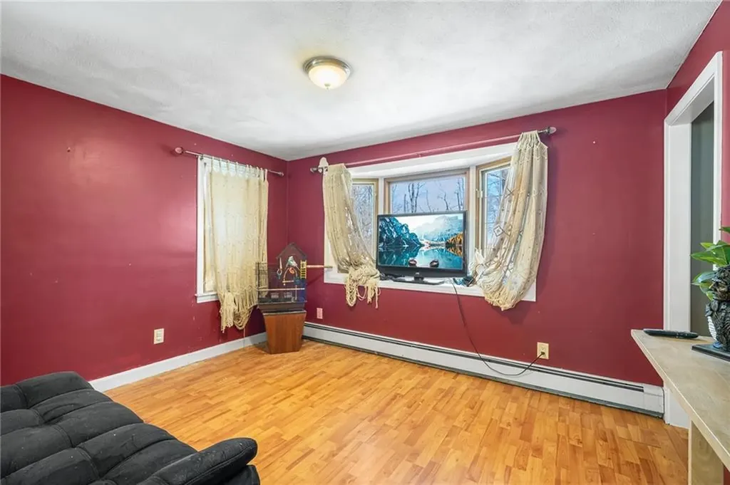 389 Douglas Pike North Smithfield RI 02896