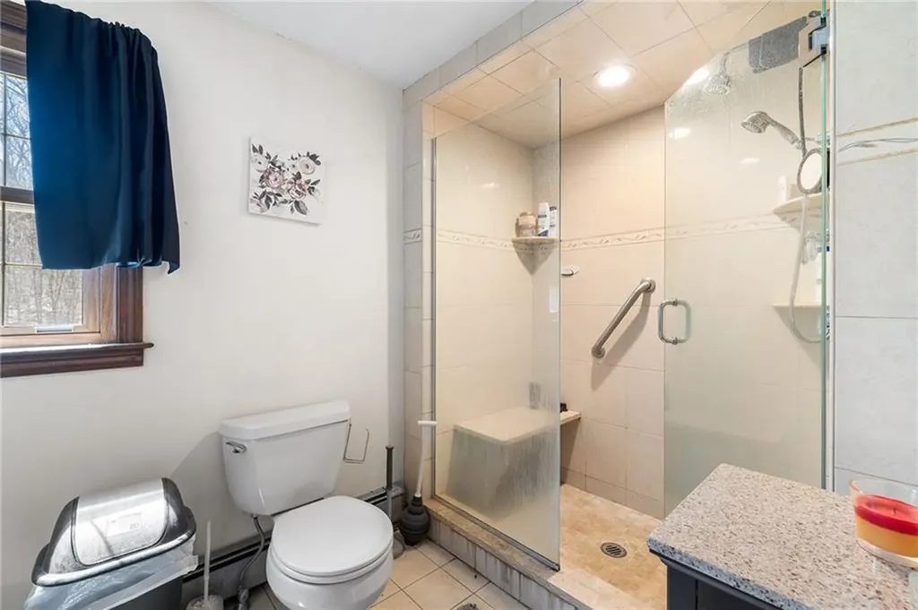 389 Douglas Pike North Smithfield RI 02896