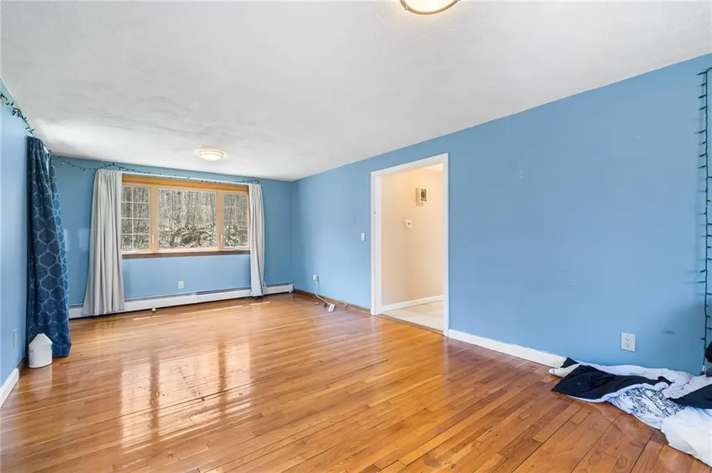 389 Douglas Pike North Smithfield RI 02896