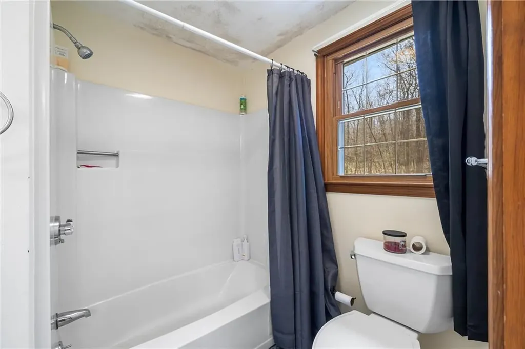 389 Douglas Pike North Smithfield RI 02896