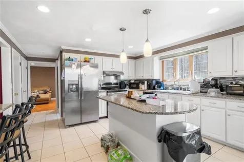 389 Douglas Pike North Smithfield RI 02896