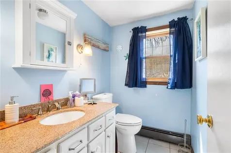 389 Douglas Pike North Smithfield RI 02896