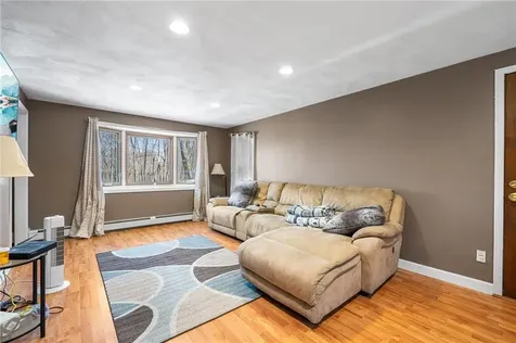 389 Douglas Pike North Smithfield RI 02896