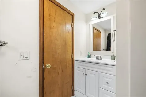 389 Douglas Pike North Smithfield RI 02896