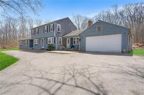 389 Douglas Pike North Smithfield RI 02896