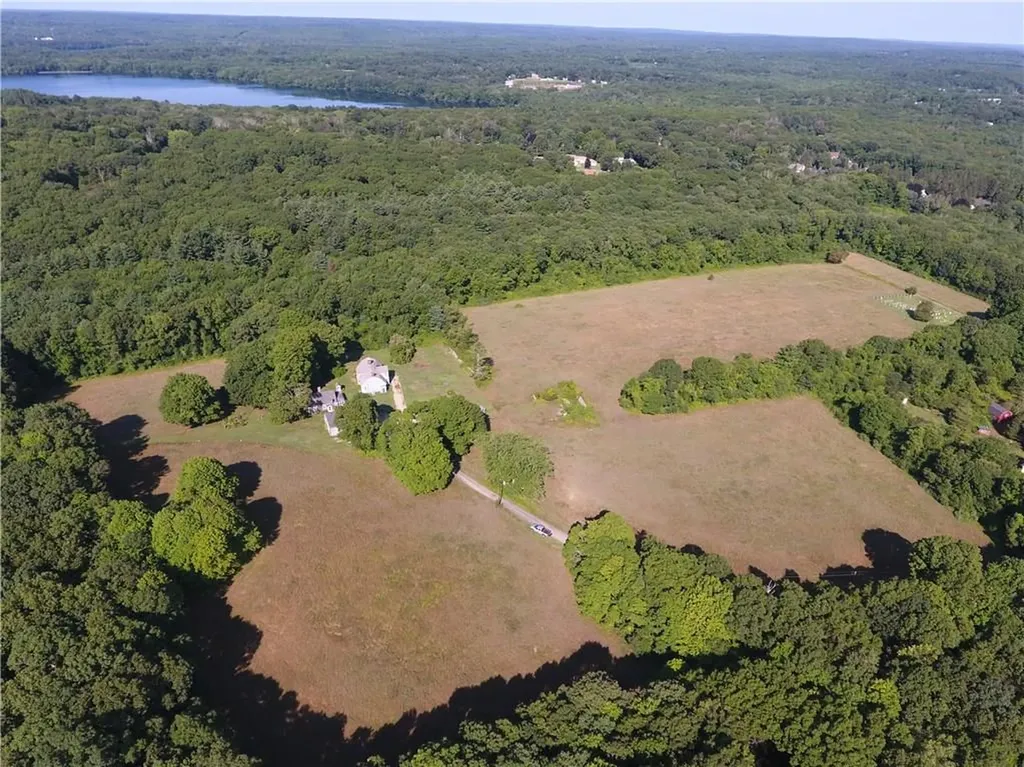 112 Winsor Avenue Johnston RI 02919