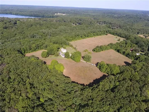 112 Winsor Avenue Johnston RI 02919