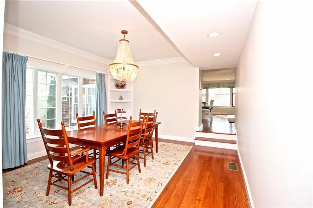 190 Coggeshall Avenue Newport RI 02840
