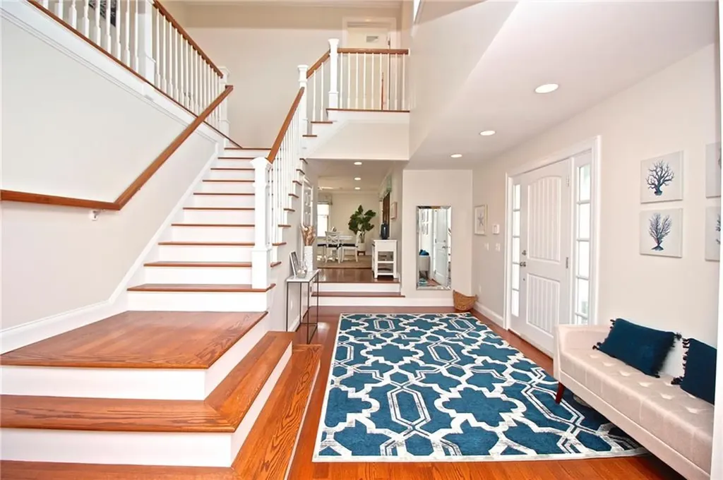 190 Coggeshall Avenue Newport RI 02840