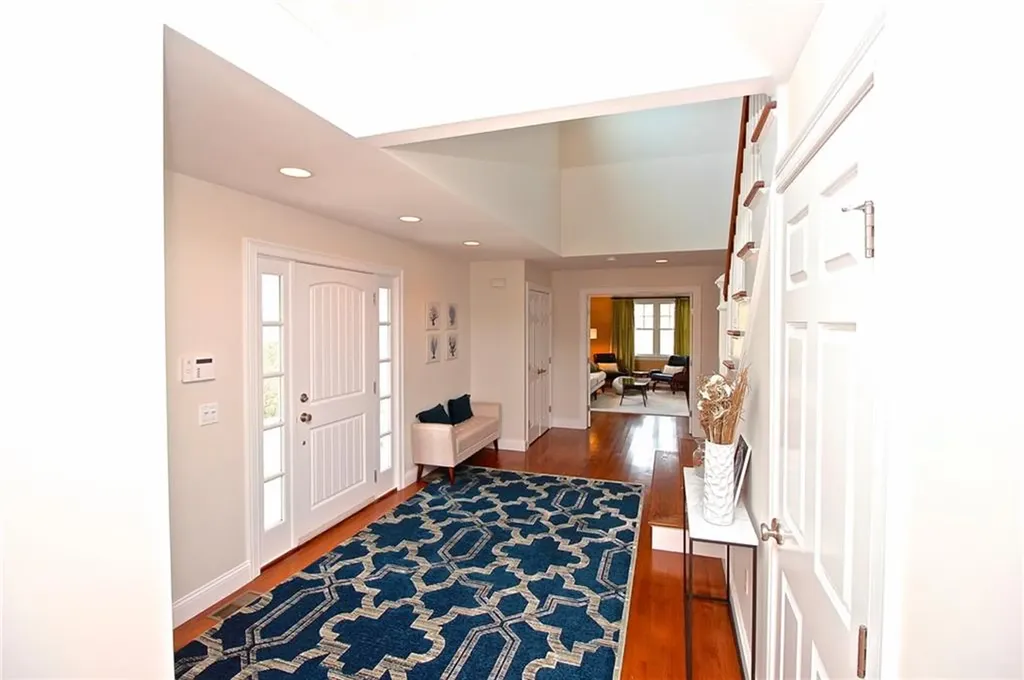 190 Coggeshall Avenue Newport RI 02840