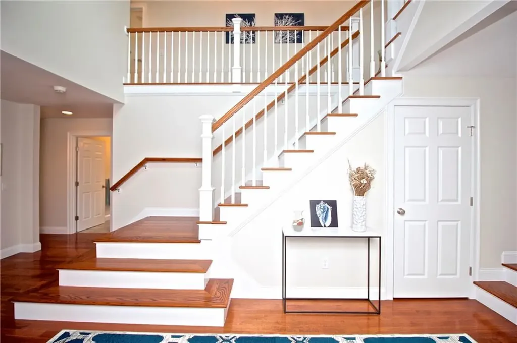 190 Coggeshall Avenue Newport RI 02840
