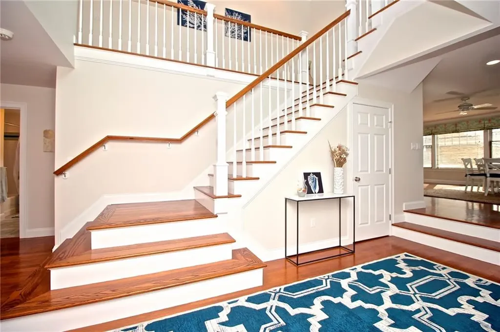 190 Coggeshall Avenue Newport RI 02840