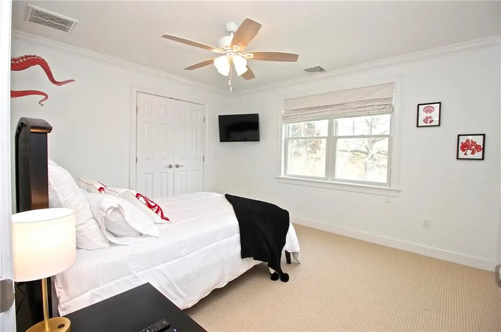 190 Coggeshall Avenue Newport RI 02840