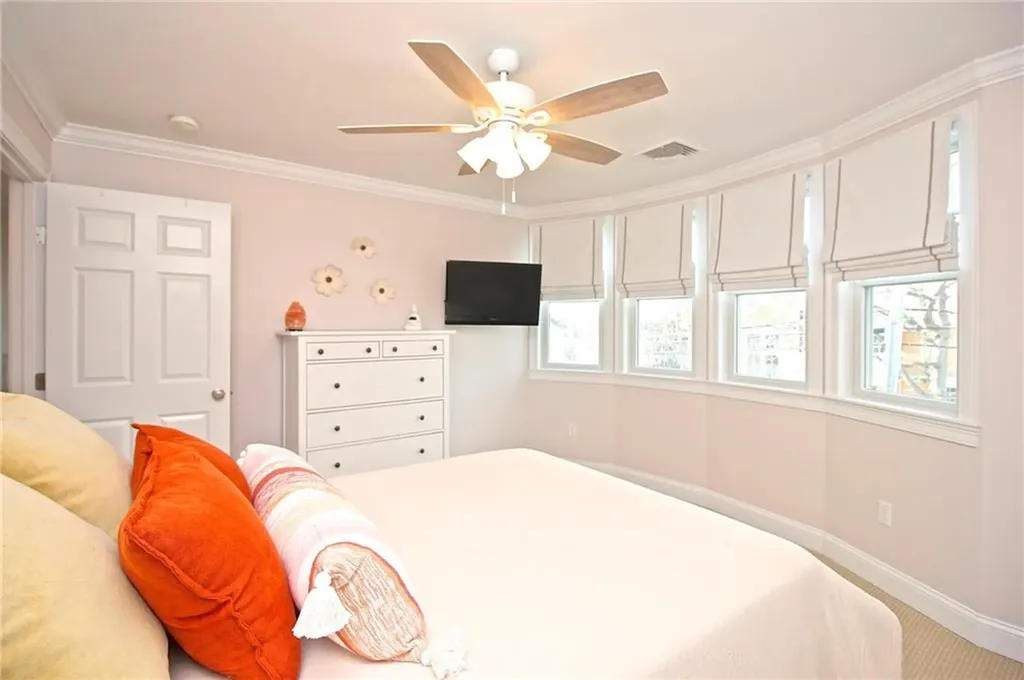 190 Coggeshall Avenue Newport RI 02840