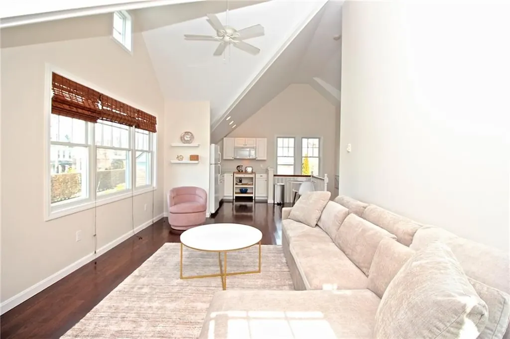 190 Coggeshall Avenue Newport RI 02840