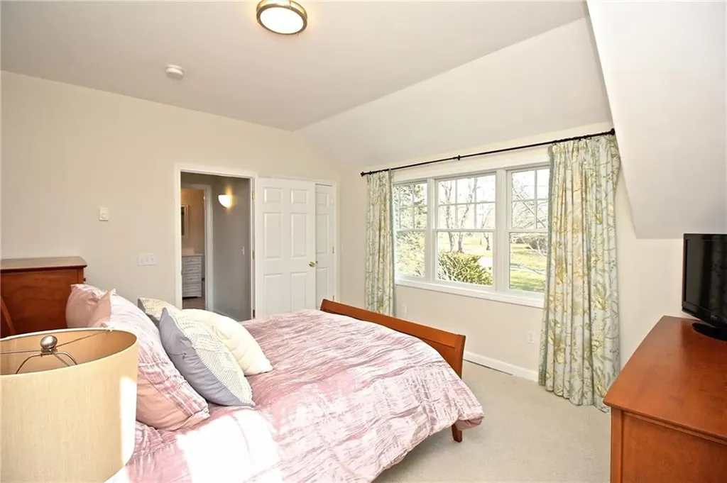 190 Coggeshall Avenue Newport RI 02840